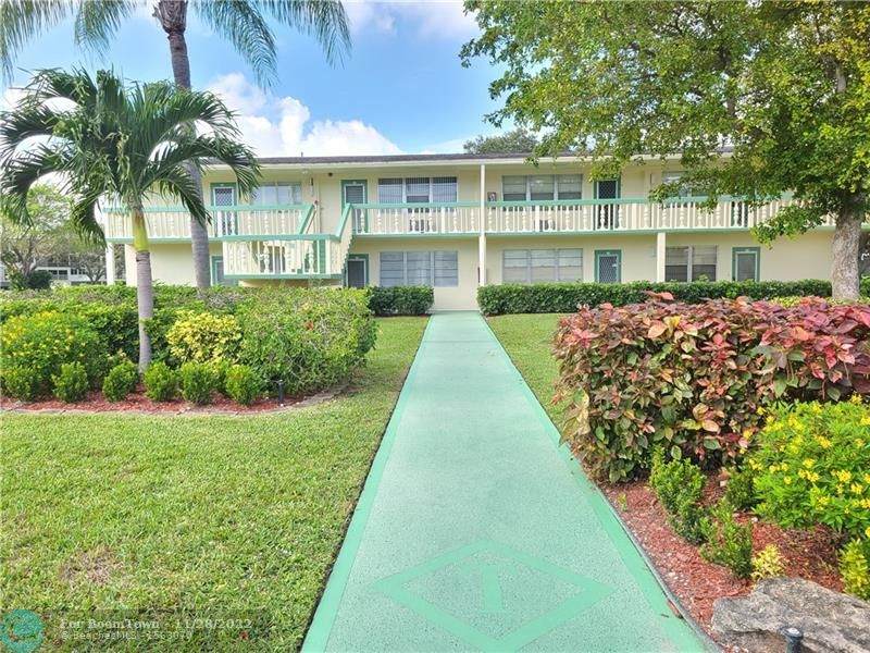 362 Oakridge T - Photo 1