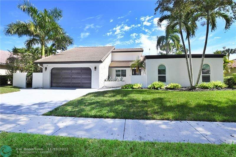 2732 27th Avenue - Photo 1