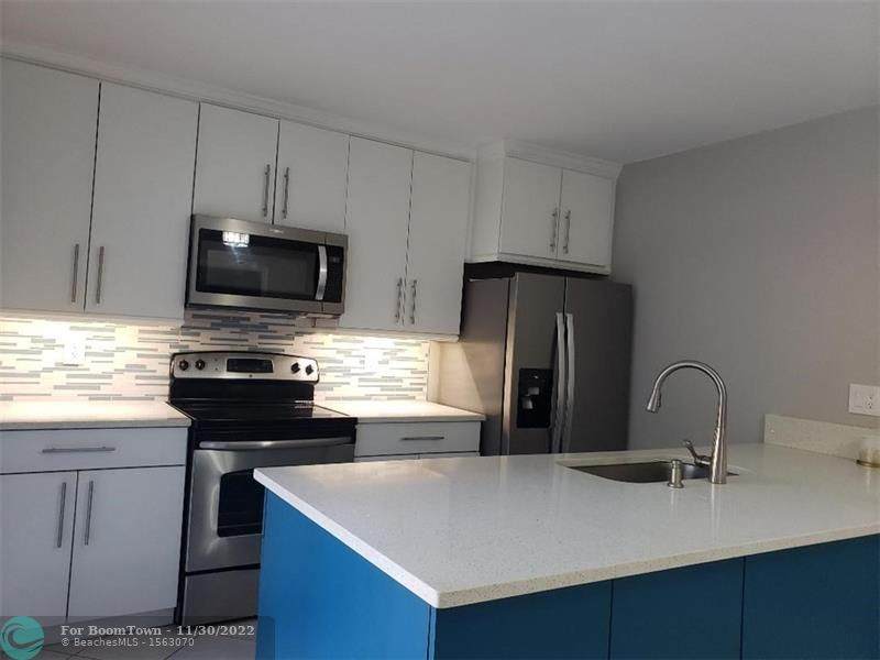 501 Buttonwood Ln - Photo 1