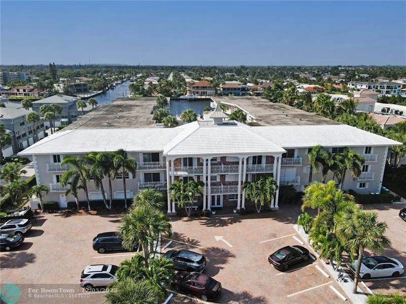 1198 Hillsboro Mile - Photo 1
