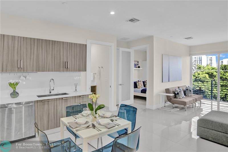 1025 18th Ave - Photo 1
