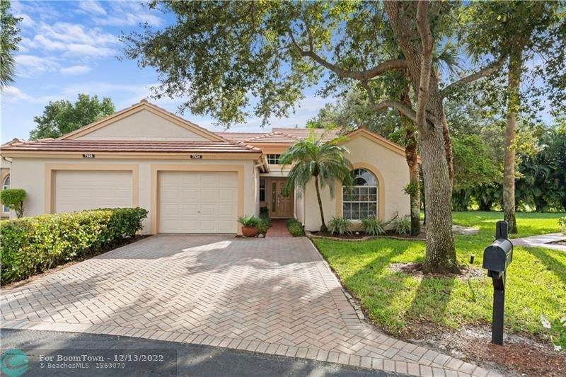 7934 Coral Pointe Dr - Photo 1