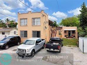 1843 19th St - Photo 1