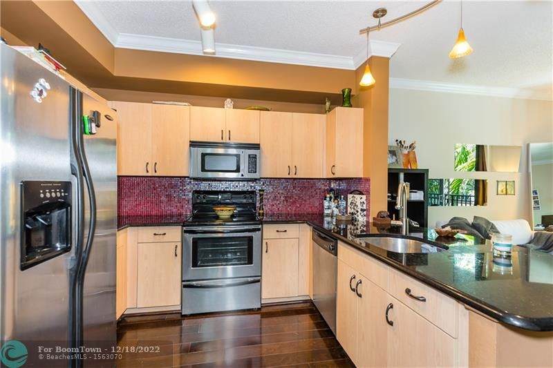 533 3rd Ave - Photo 1