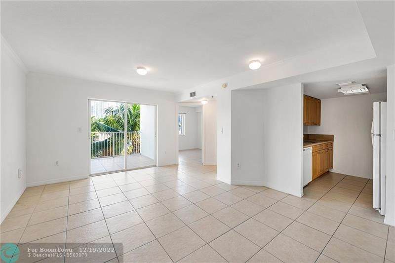 637 3rd St - Photo 1