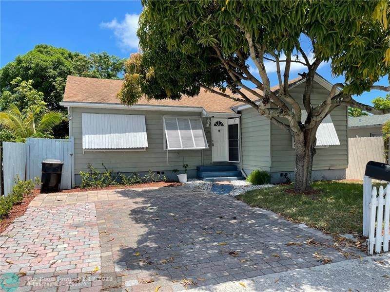 1126 K St - Photo 1