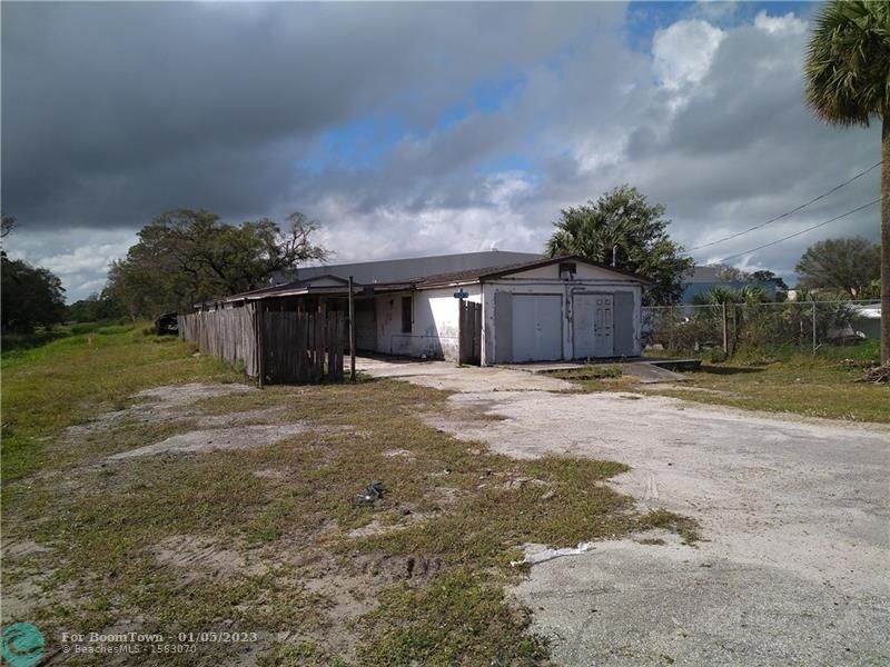 303 Angle Rd - Photo 1