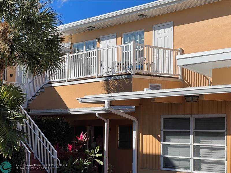 605 Riverside Dr - Photo 1