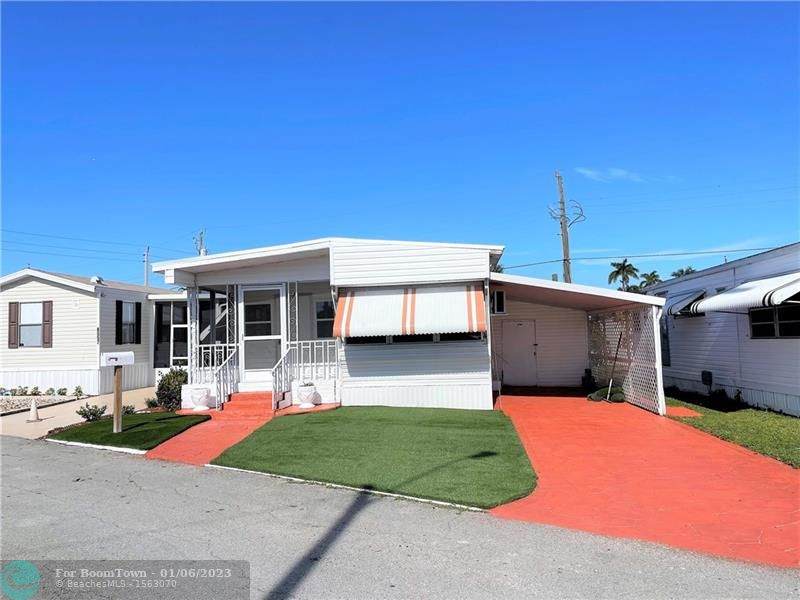8549 16th Pl - Photo 1