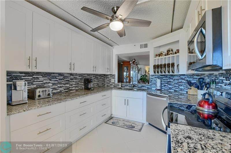 9165 14th St - Photo 1