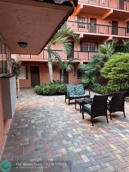 670 Tennis Club Dr - Photo 1