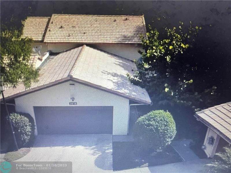 3410 Pear Tree Cir - Photo 1