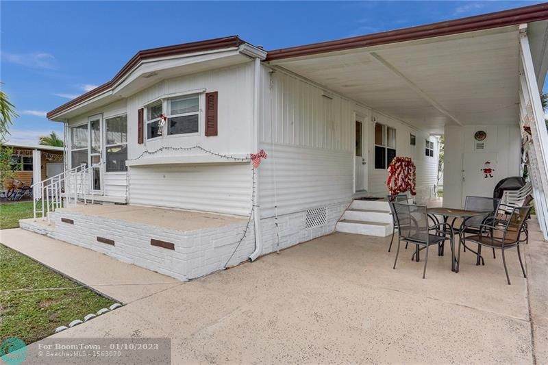 2331 85th Ave - Photo 1