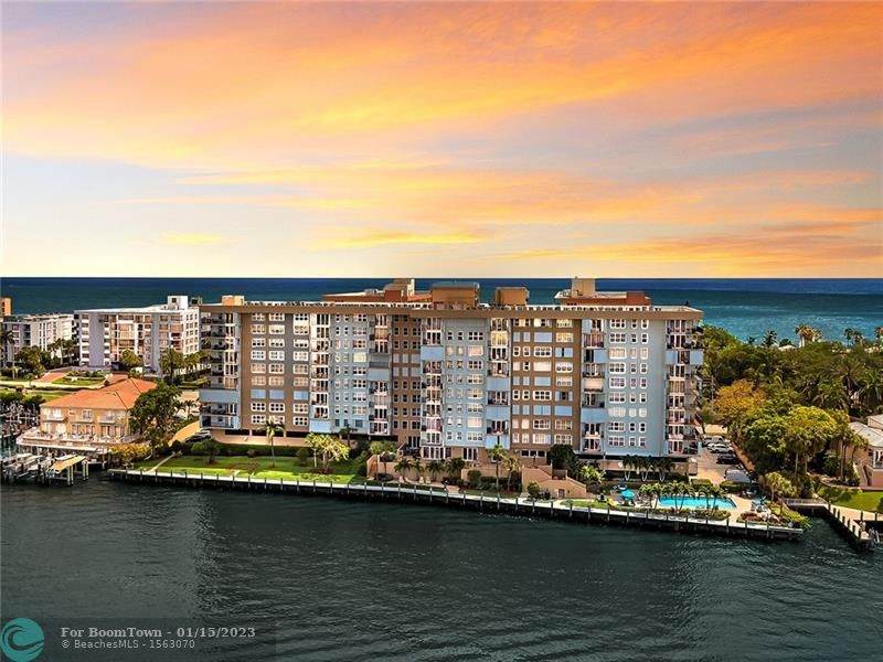1150 Hillsboro Mile - Photo 1