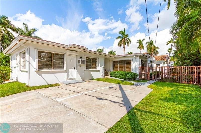 1024 Tyler St - Photo 1