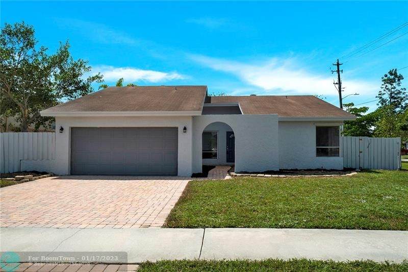4138 1ST Drive - Photo 1
