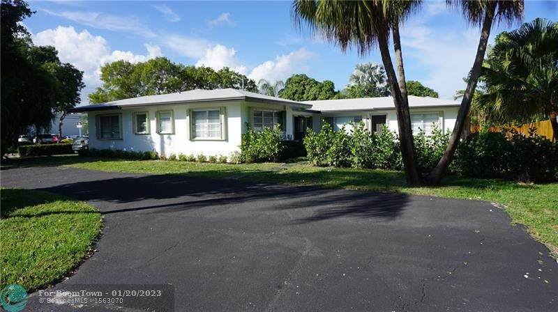 2600 Middle River - Photo 1