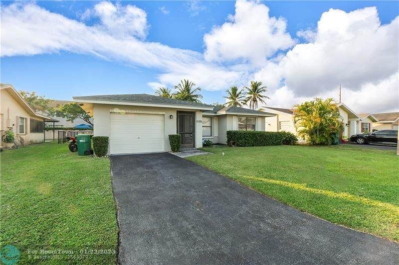 8285 98th Ave - Photo 1