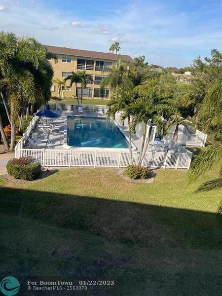 4200 Crystal Lake Dr - Photo 1