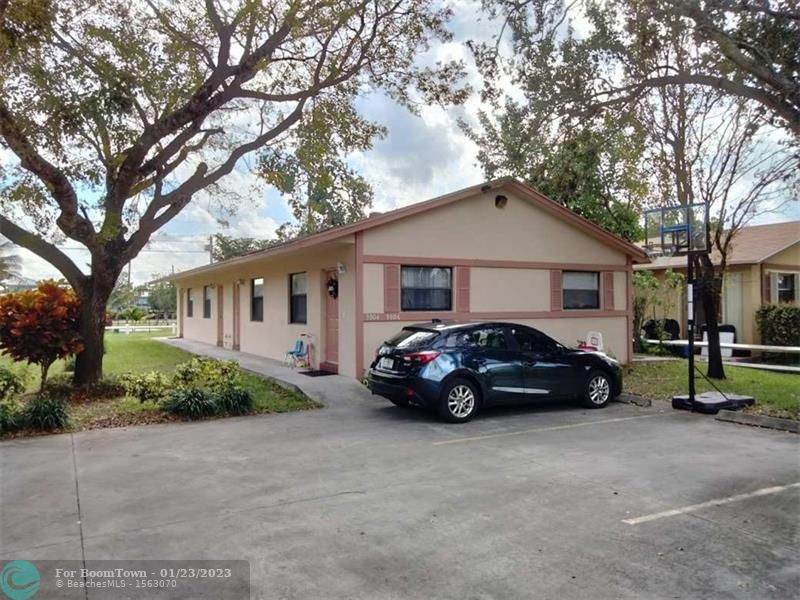 5904 Hayes St - Photo 1