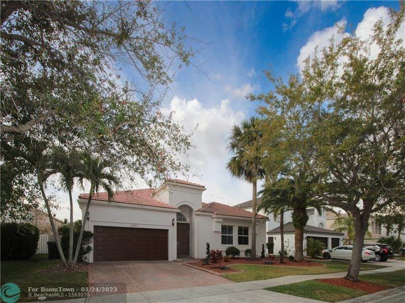 5082 167th Ave - Photo 1