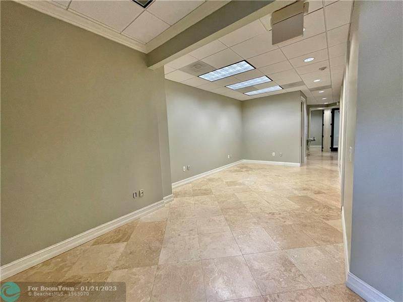 5401 University Dr - Photo 1