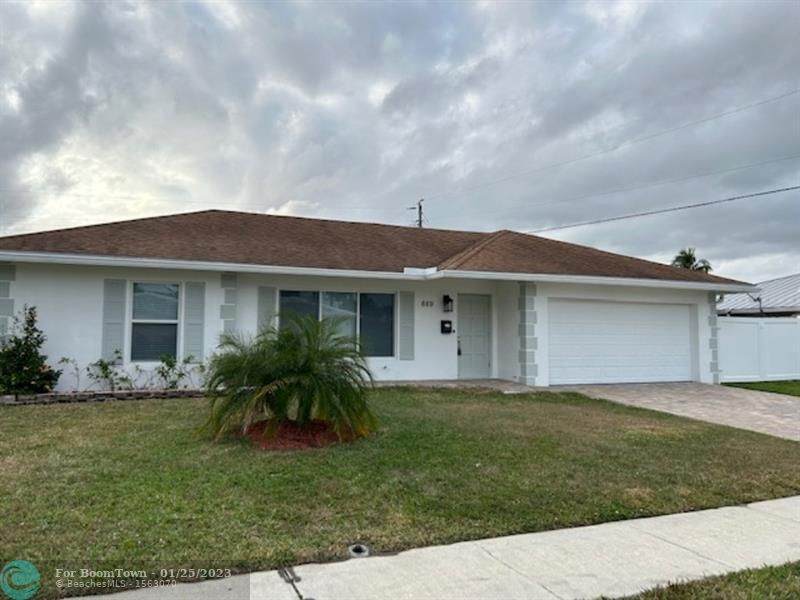 669 15th Ave - Photo 1