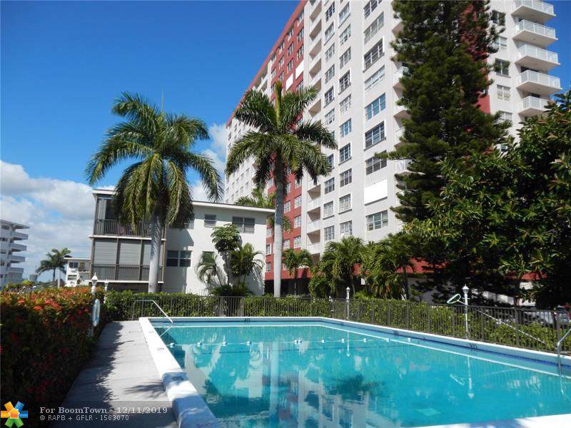 3177 Ocean Dr - Photo 1