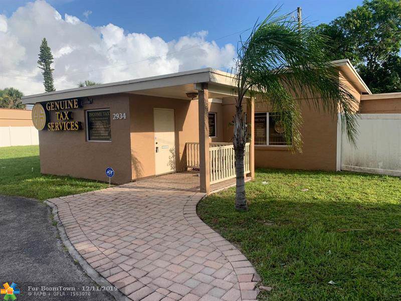2934 Westgate Ave - Photo 1