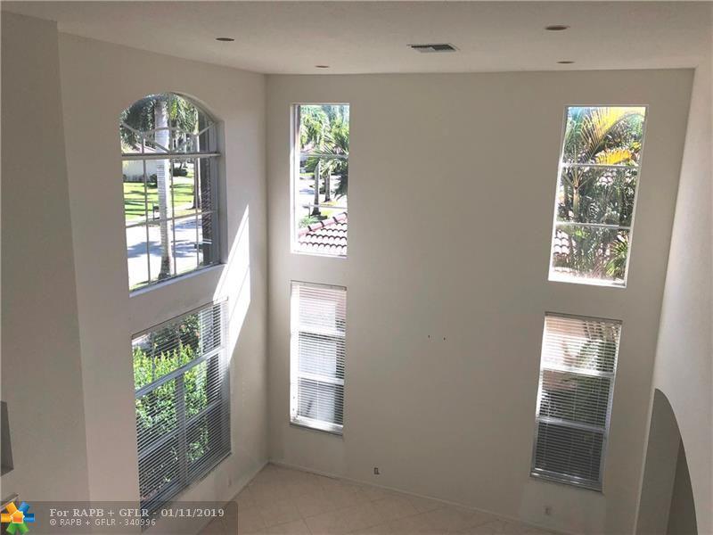 1795 Victoria Pointe Cir - Photo 1