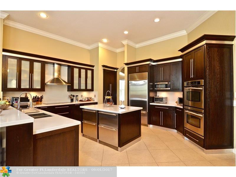 15205 37th St - Photo 1
