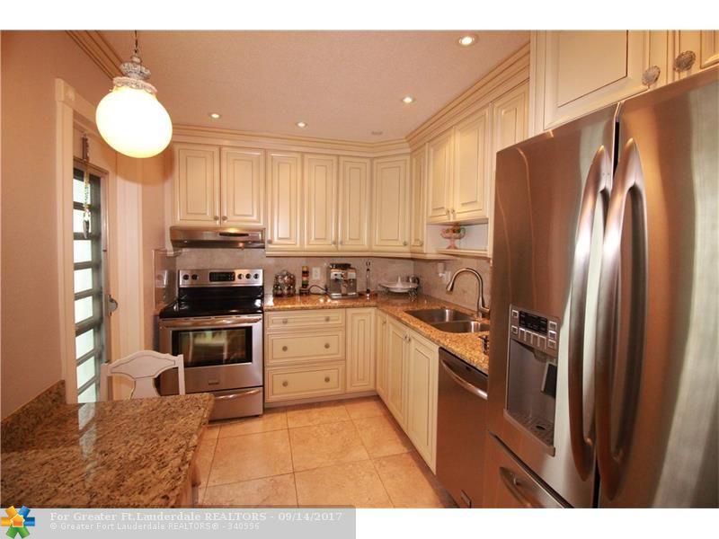 4401 41st St - Photo 1