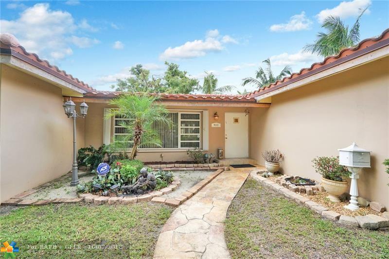 400 57th Way - Photo 1
