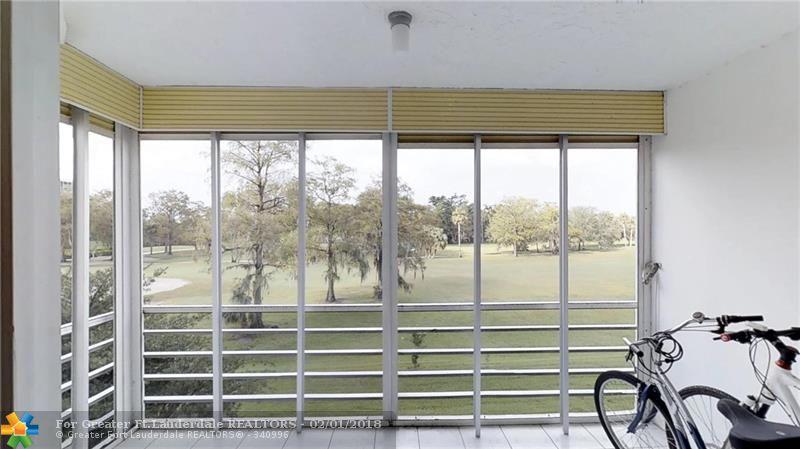 605 Oaks Dr - Photo 1