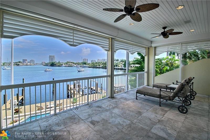 1637 Lake Dr - Photo 1