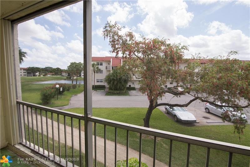 311 Hollybrook Dr - Photo 1
