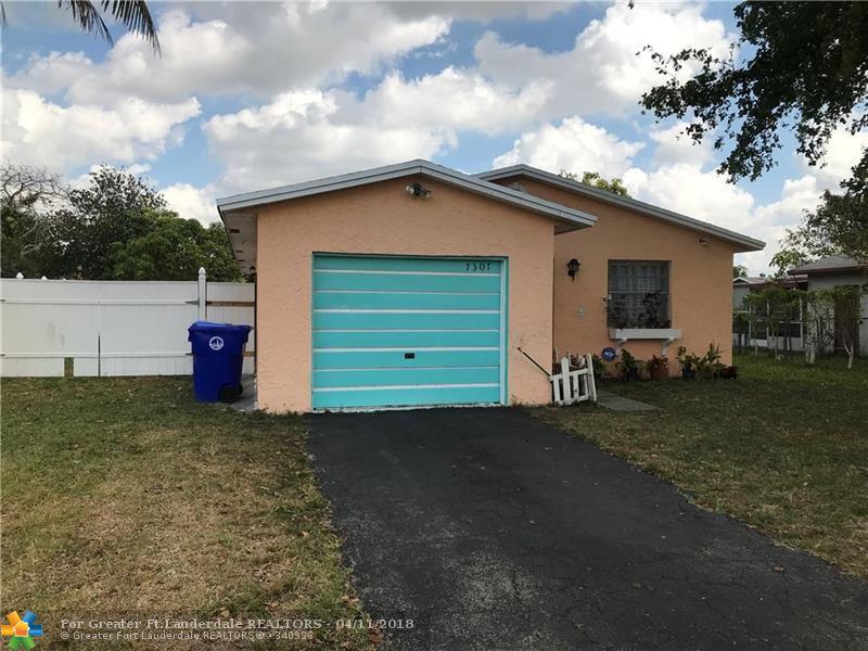 7307 Forest Blvd - Photo 1