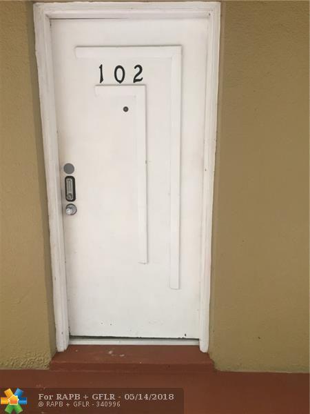 4235 University Dr - Photo 1