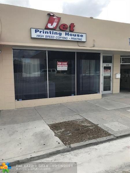2430 Hollywood - Photo 1