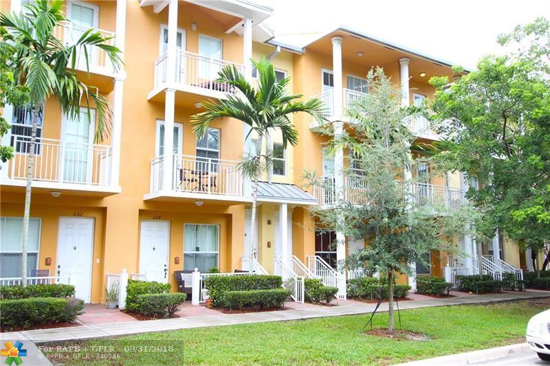 240 14th Ave - Photo 1