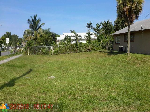 30 AVE 30th Ave - Photo 1