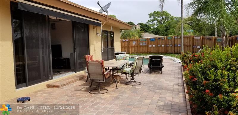 8096 Buttonwood Cr - Photo 1