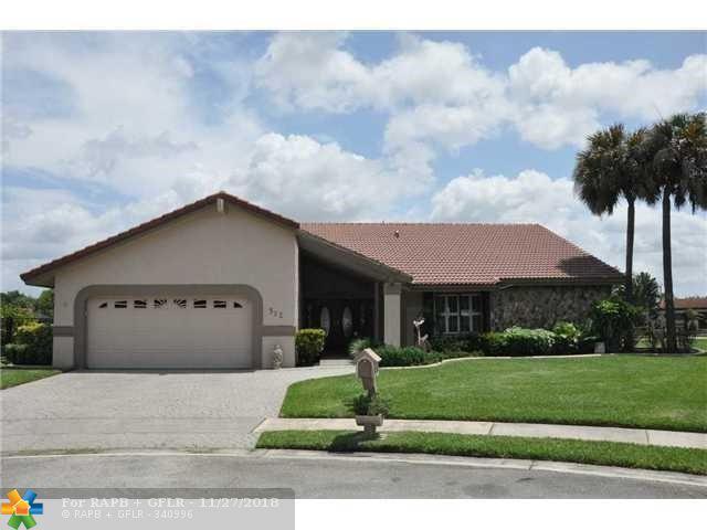 512 104th Ave - Photo 1