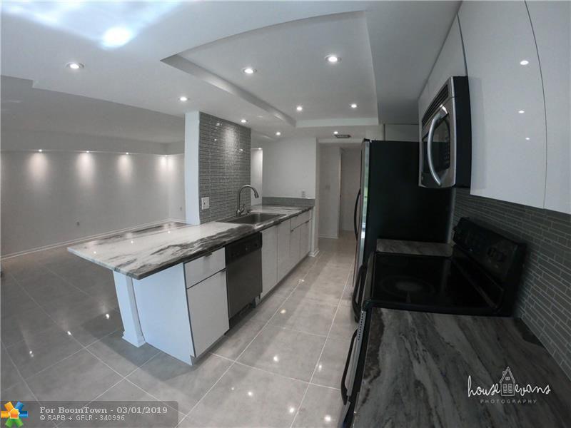 1410 Sheridan St - Photo 1