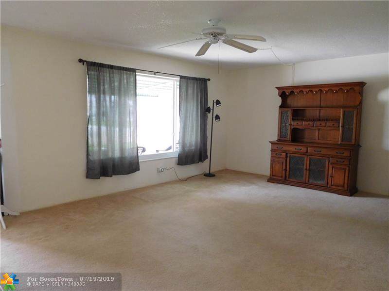 4622 45 Court - Photo 1