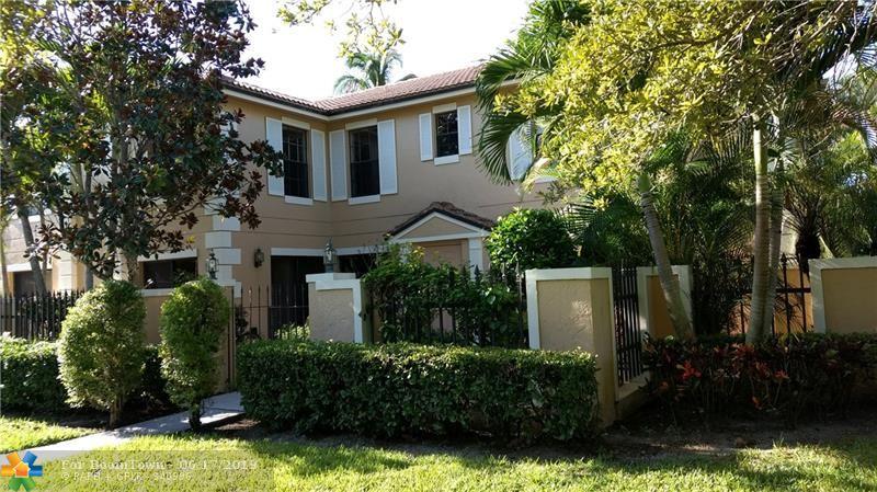 353 Prestwick Cir - Photo 1
