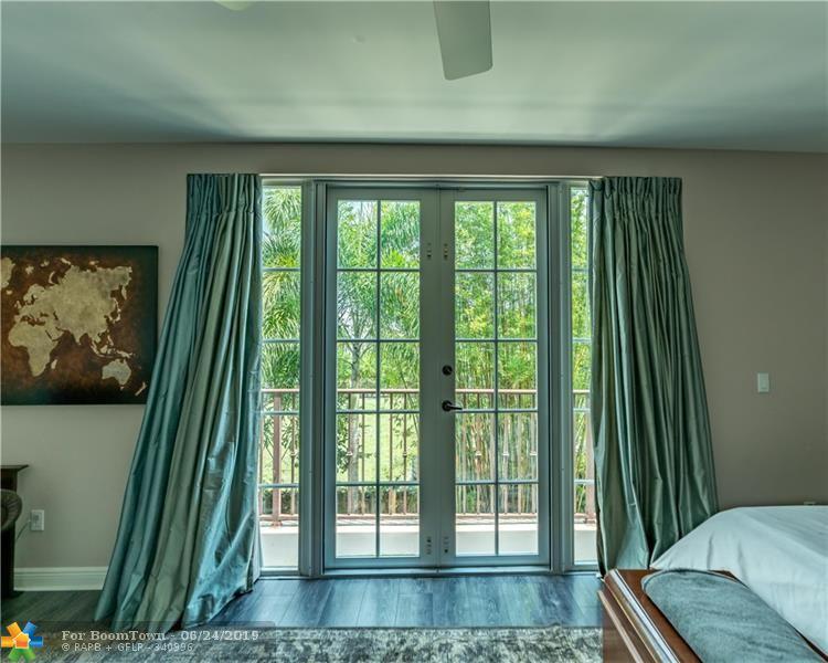 1707 8TH ST - Photo 1
