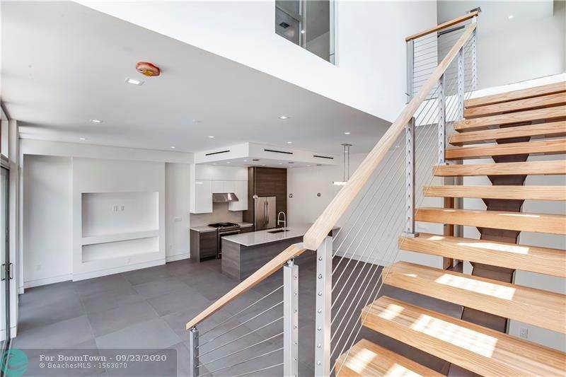 608 8th Ave. - Photo 1