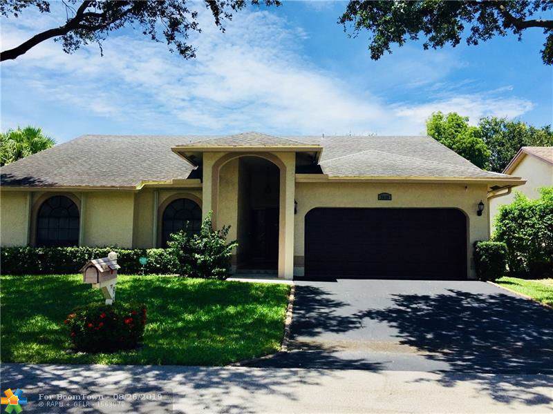 9849 54 Place - Photo 1