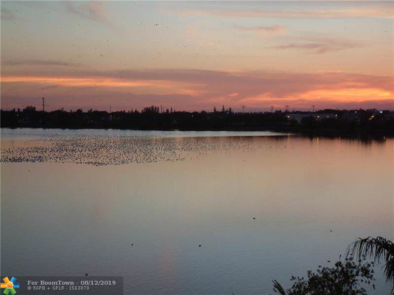 110 Lake Emerald Dr - Photo 1